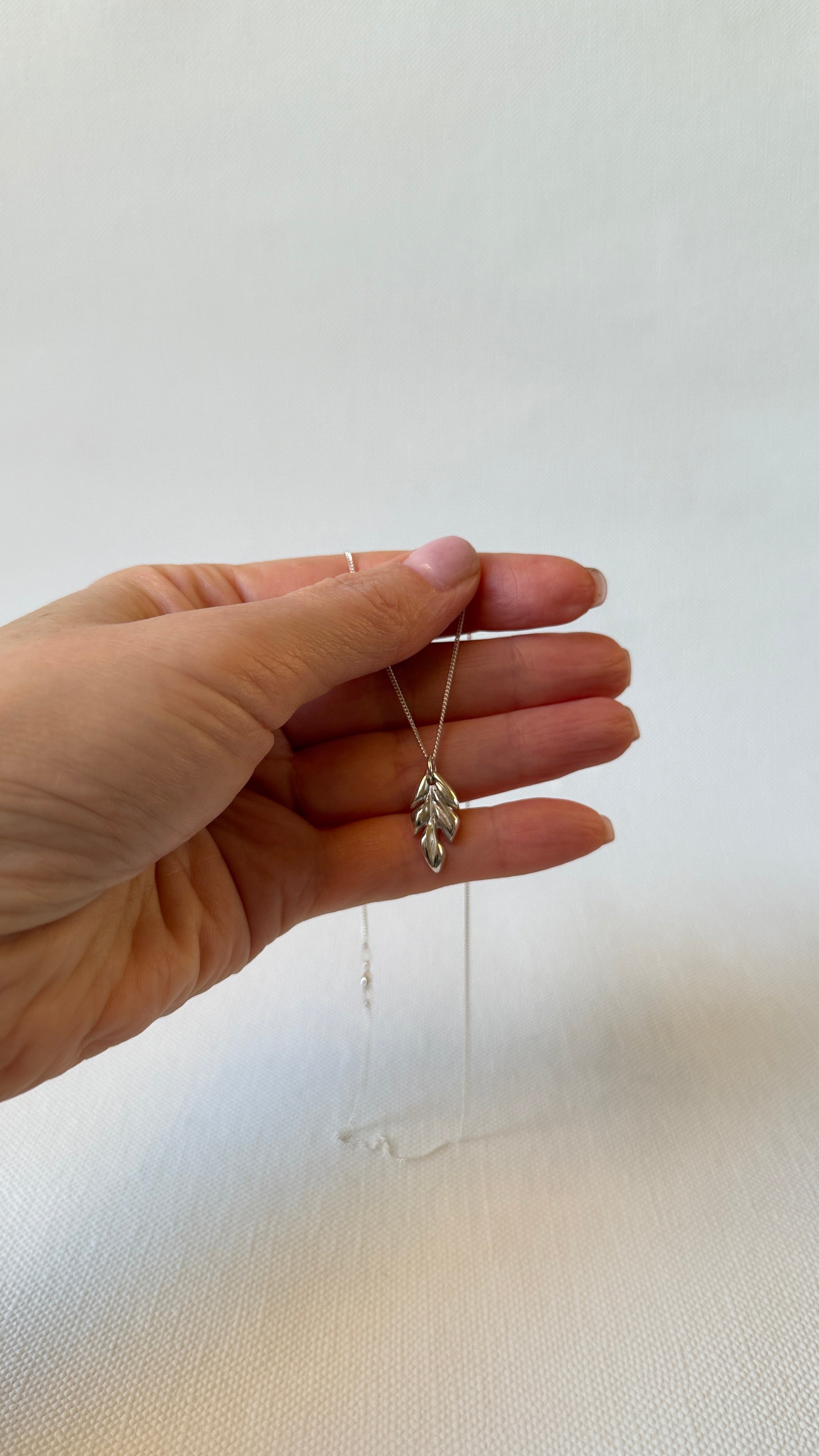The Sprout Necklace